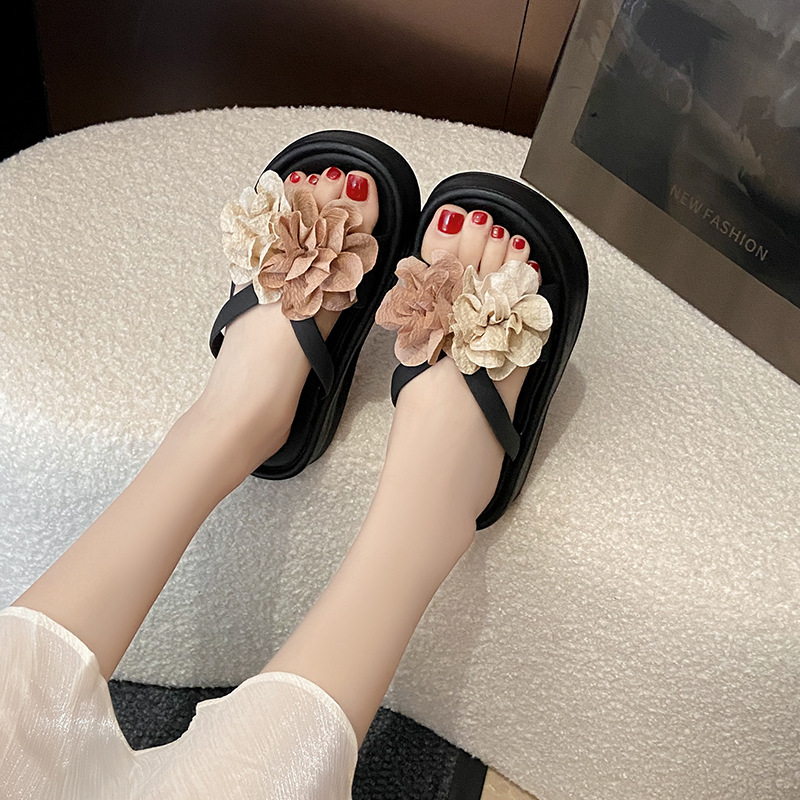 Two-Tone Floral Platform Sanda - Summer Clothing Korea recension och pris