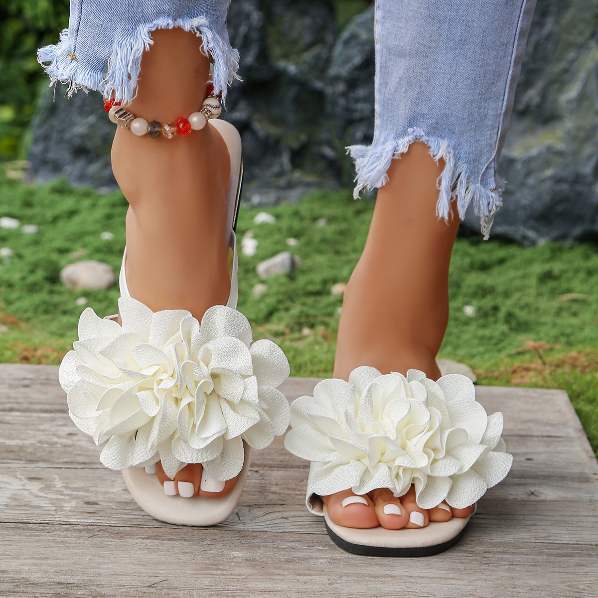 Red Flower Decorated Flip-flop - Summer Clothing Korea recension och pris