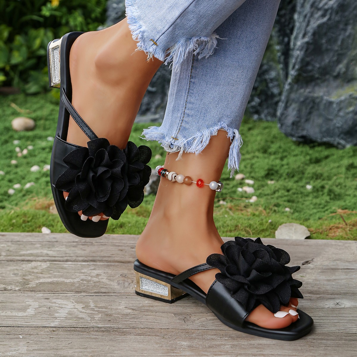 Red Flower Decorated Flip-flop - Summer Clothing Korea recension och pris