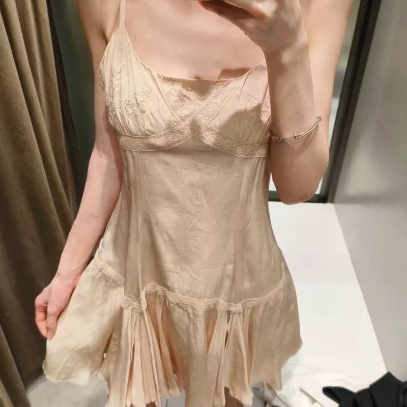 Sweet Casual round Neck Embroi - Summer Line Clothing Brand recension och pris