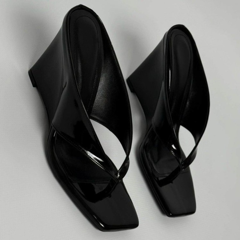 Square-toe V-strap high heels  - Summer Clothing Korea recension och pris