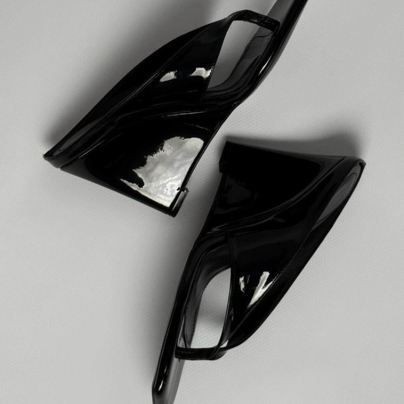 Square-toe V-strap high heels  - Summer Clothing Korea recension och pris